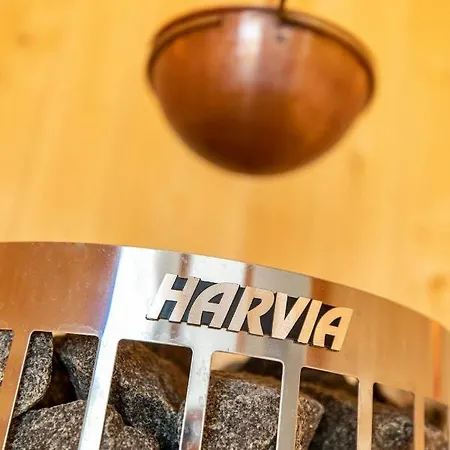 Aszuvilag Rezidencia With Sauna & Jacuzzi Вилла