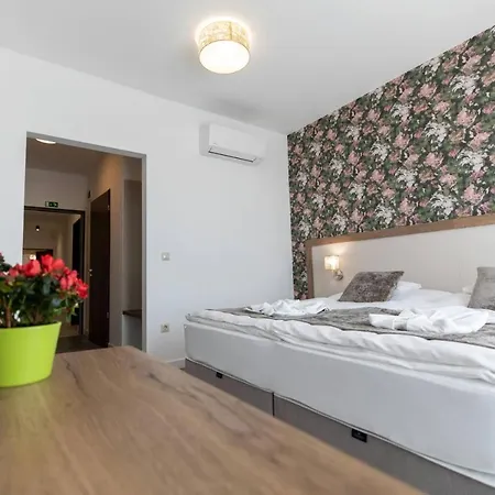 Aszuvilag Rezidencia With Sauna & Jacuzzi Villa Legyesbenye