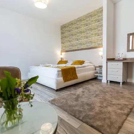 Aszuvilag Rezidencia With Sauna & Jacuzzi Вилла Legyesbenye