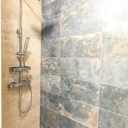 Aszuvilag Rezidencia With Sauna & Jacuzzi *