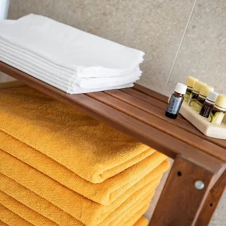 Aszuvilag Rezidencia With Sauna & Jacuzzi Вилла Legyesbenye