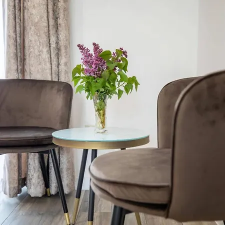 Вилла Aszuvilag Rezidencia With Sauna & Jacuzzi Legyesbenye