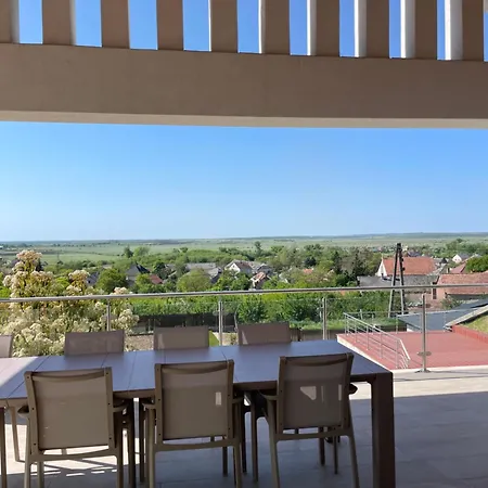 Aszuvilag Rezidencia With Sauna & Jacuzzi *