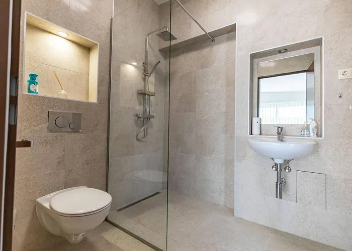 Aszuvilag Rezidencia With Sauna & Jacuzzi *