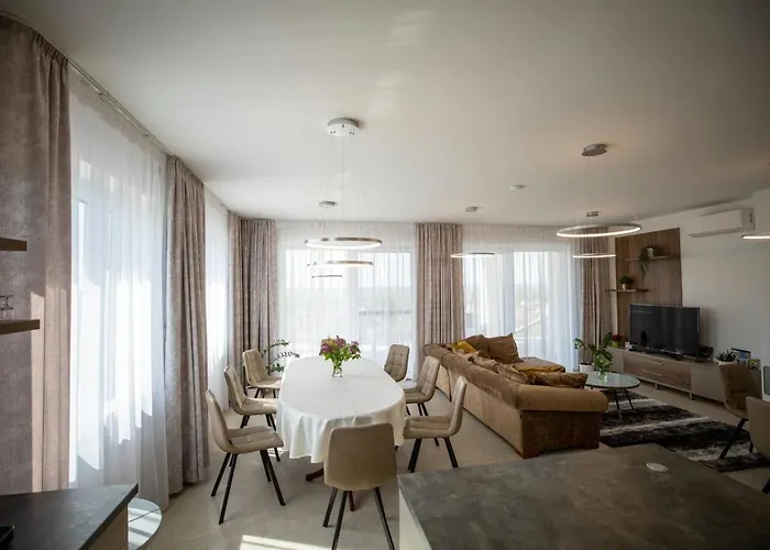 Vila Aszuvilag Rezidencia With Sauna & Jacuzzi