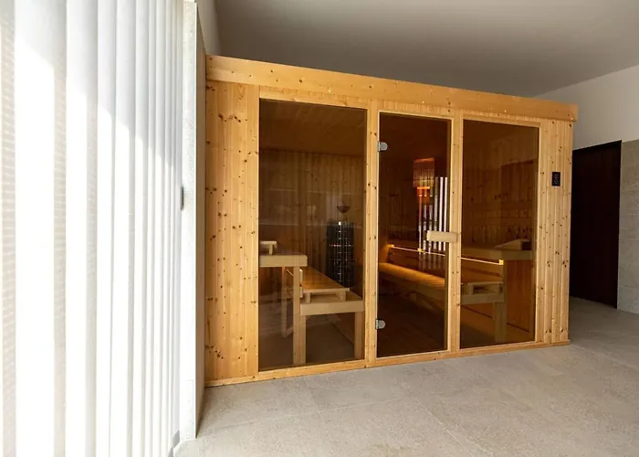 Aszuvilag Rezidencia With Sauna & Jacuzzi Villa Legyesbenye