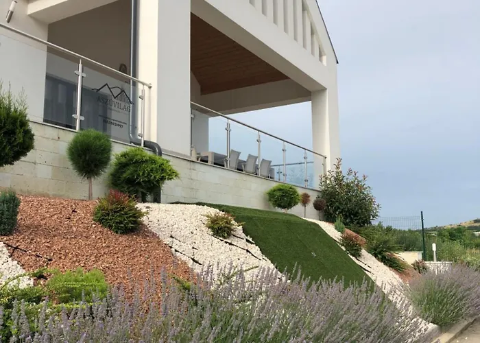 Vila Aszuvilag Rezidencia With Sauna & Jacuzzi *